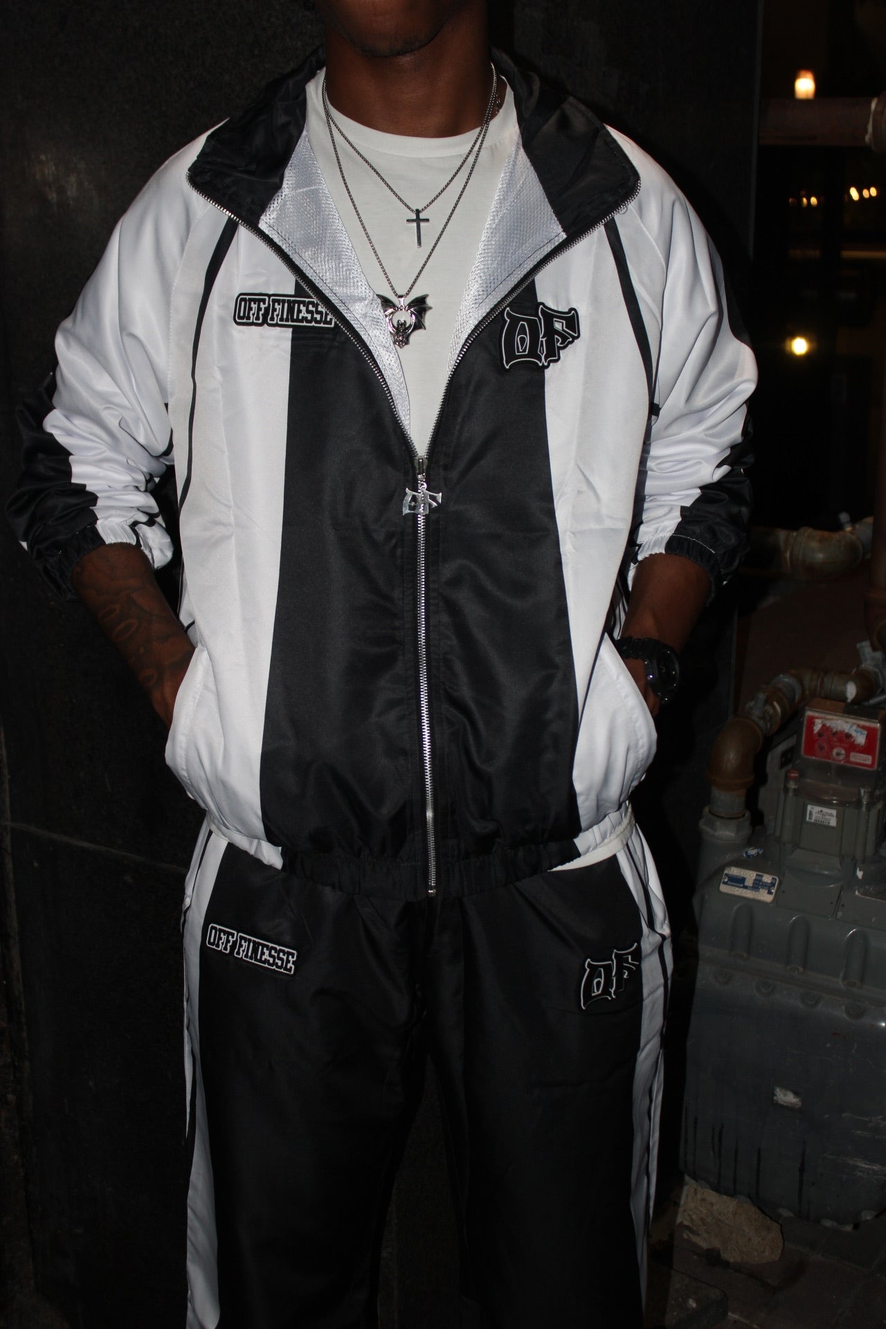 Onyx Windbreaker Set