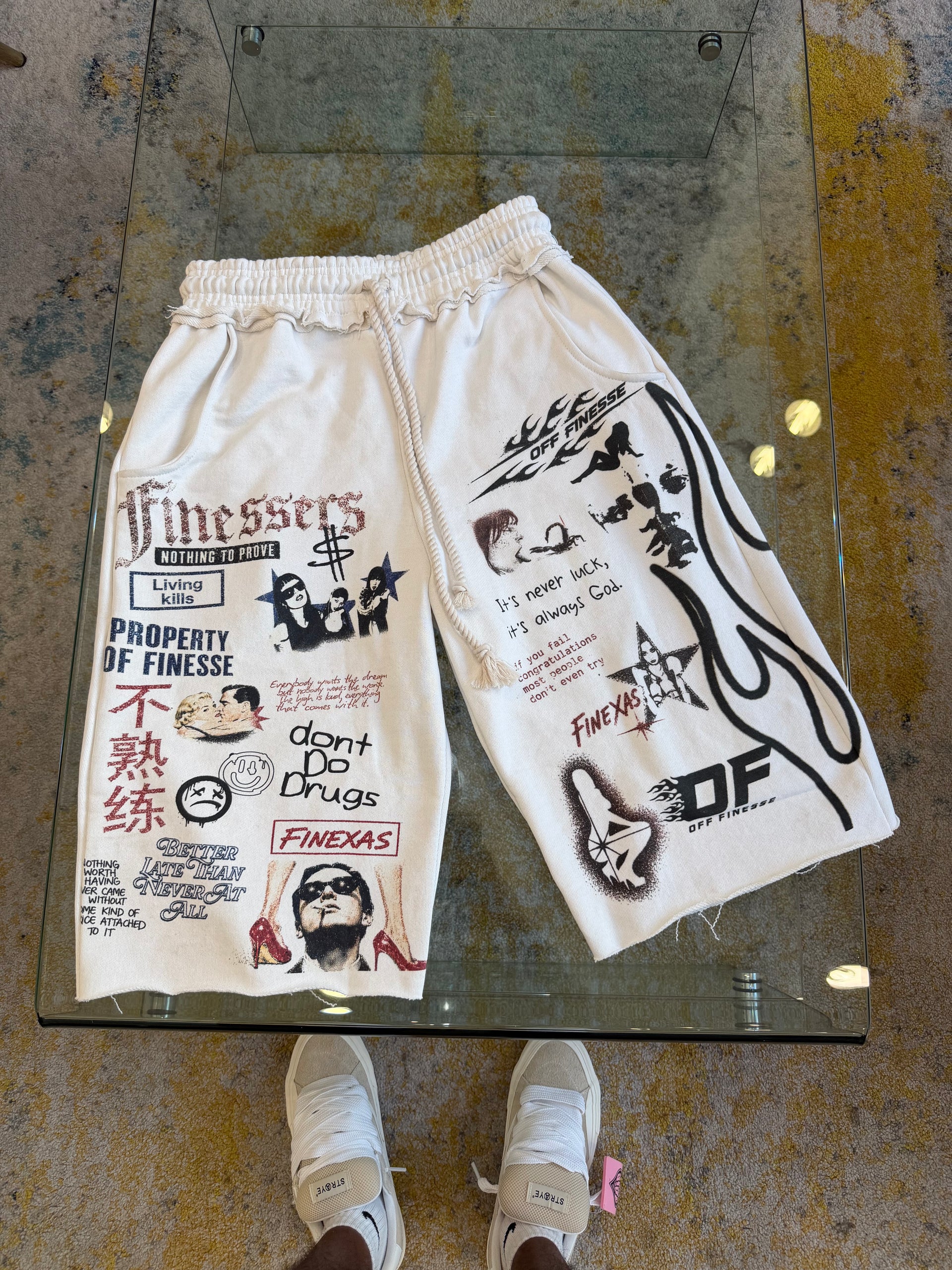 FINESSERS PRINTED SWEAT SHORTS - WHITE