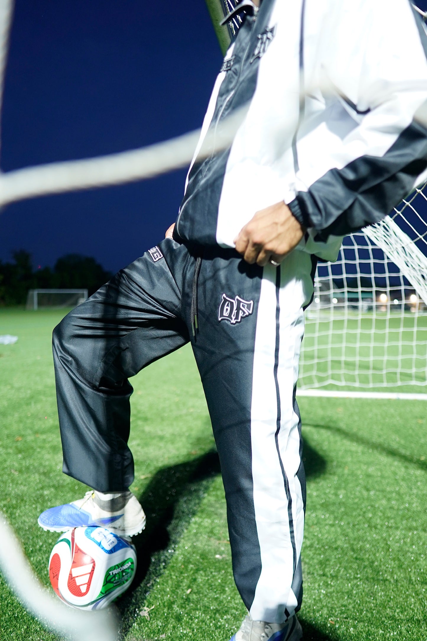 Onyx Windbreaker Set